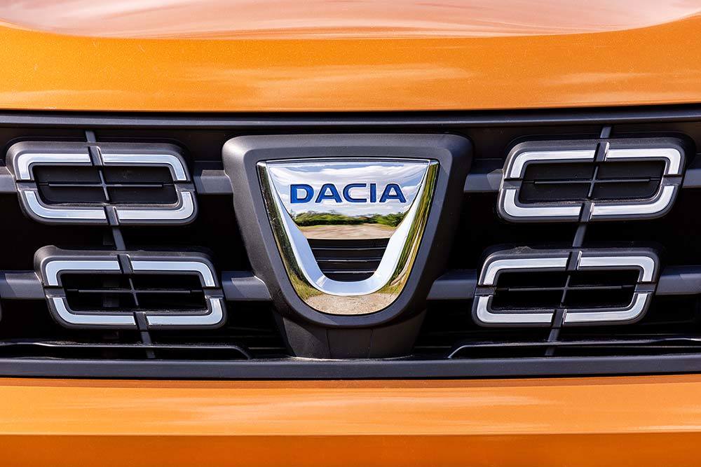 ancien logo dacia hypersthene communication graphique