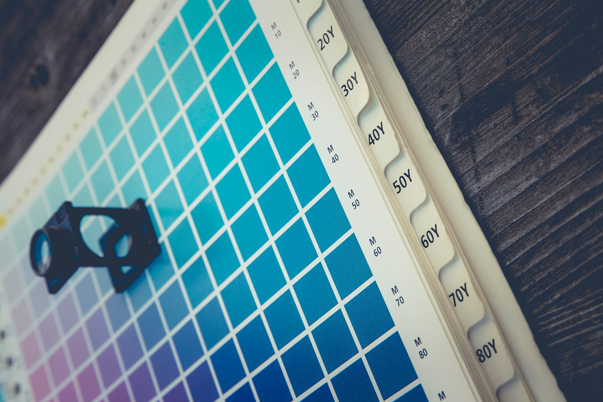 couleurs-branding-entreprise-hypersthene