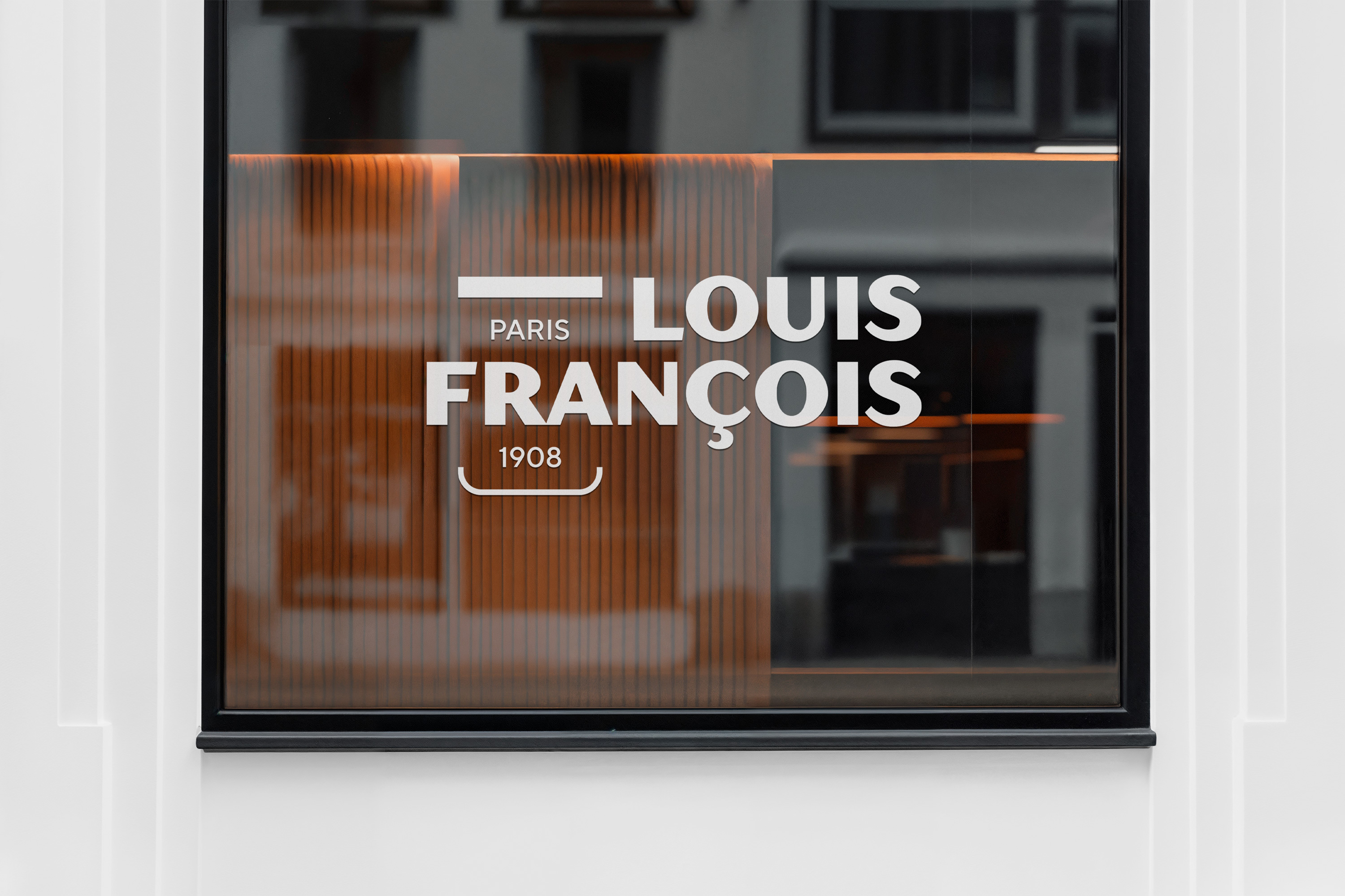 LOUISFRANÇ OIS Habillage Vitrine Mockup