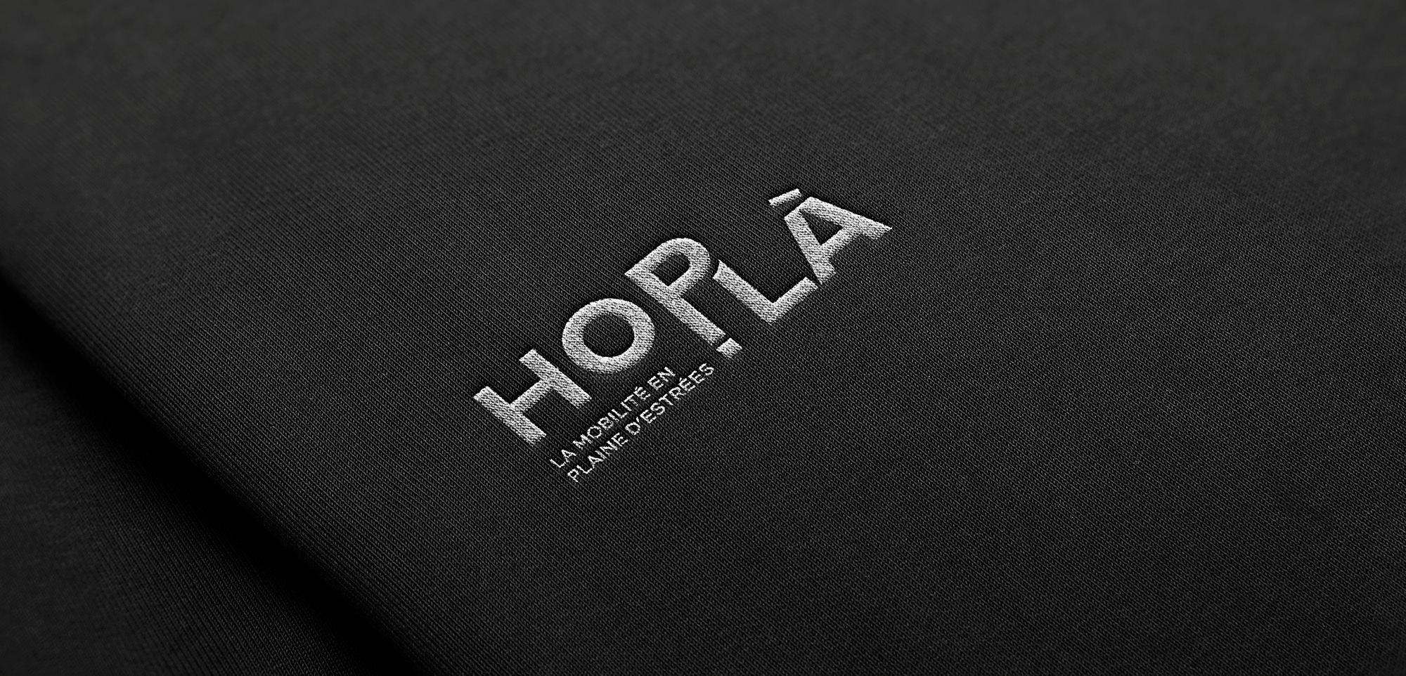 Logo Mockup Broderie